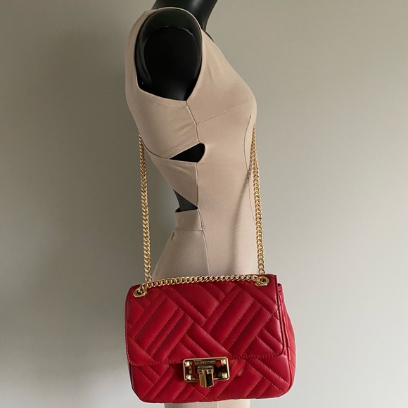 MK Peyton Med Shoulder Flap - Picture 2 of 9